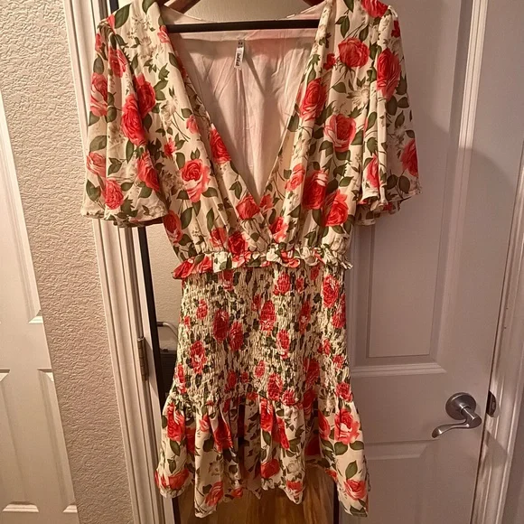 Indikah Floral Mini Dress with V-Neck - Picture 2 of 4